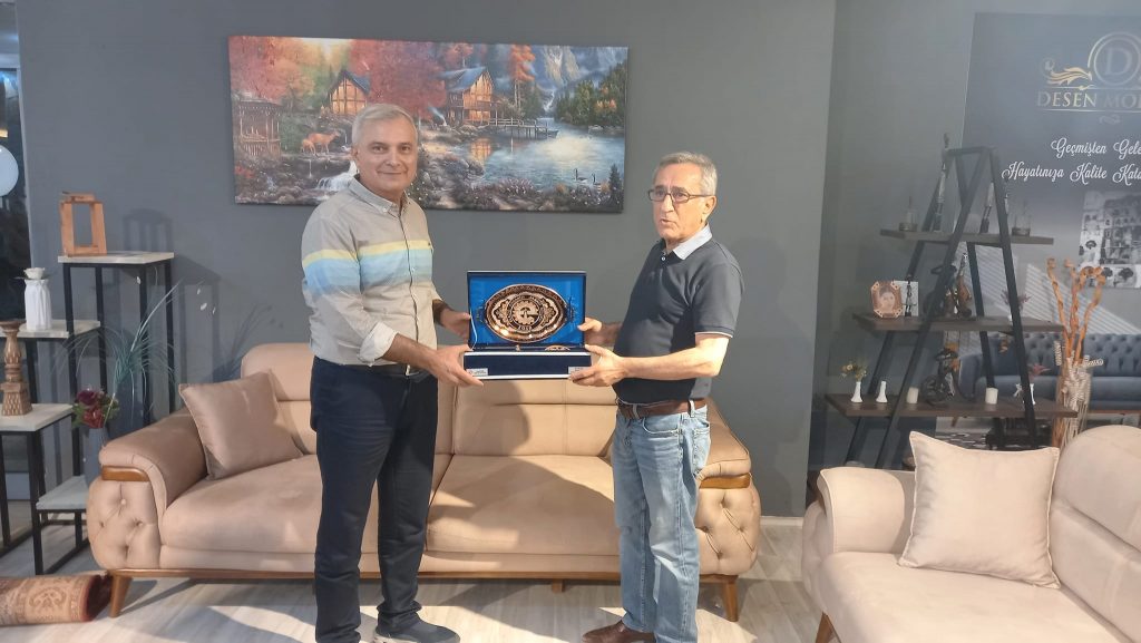 İl Jandarma Komutanı Kd. Alb. Ali YILDIZ’a Plaket Verildi