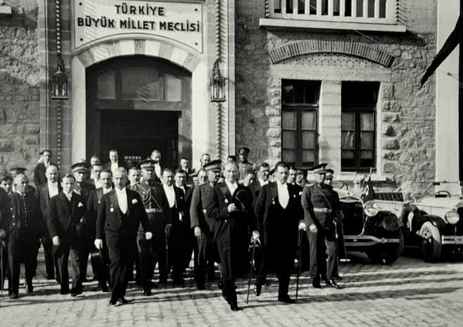 OSB Yönetim Kurulu Başkanımız Suat Öztürk’ten 23 Nisan Mesajı