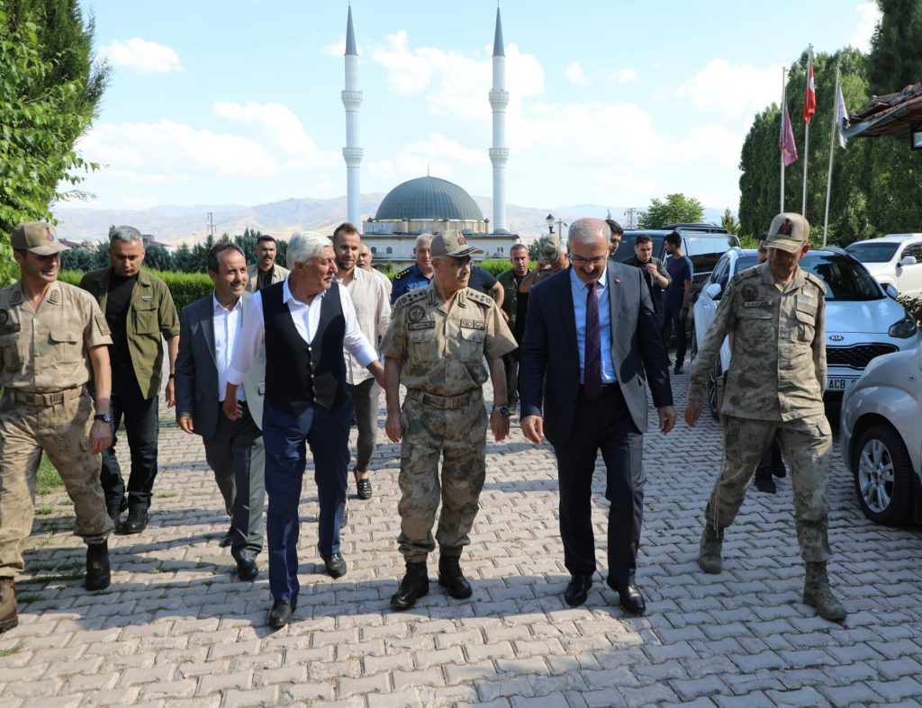 Valimiz Dr. Ömer Toraman Yerleşkemizde İncelemelerde Bulundu
