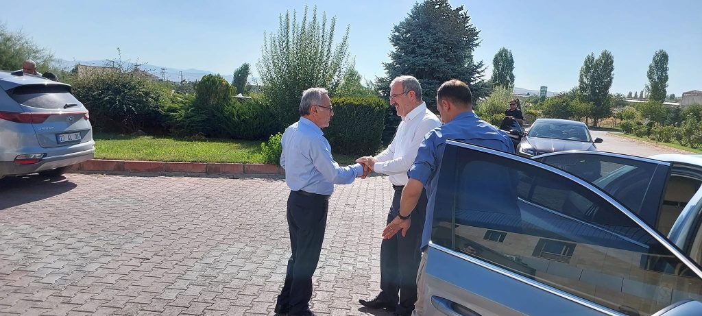 Elazığ Valisi Dr.Ömer Toraman, Yönetim Kurulu Başkanımız Suat Öztürk’e ait Mesta Mermer’de İncelemelerde Bulundu