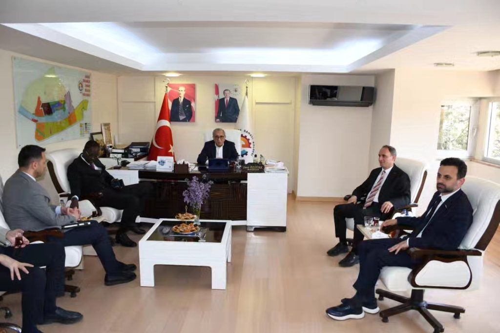 Büyükelçi Diop ve MÜSİAD Heyeti Yönetim Kurulumuzu Ziyaret Etti