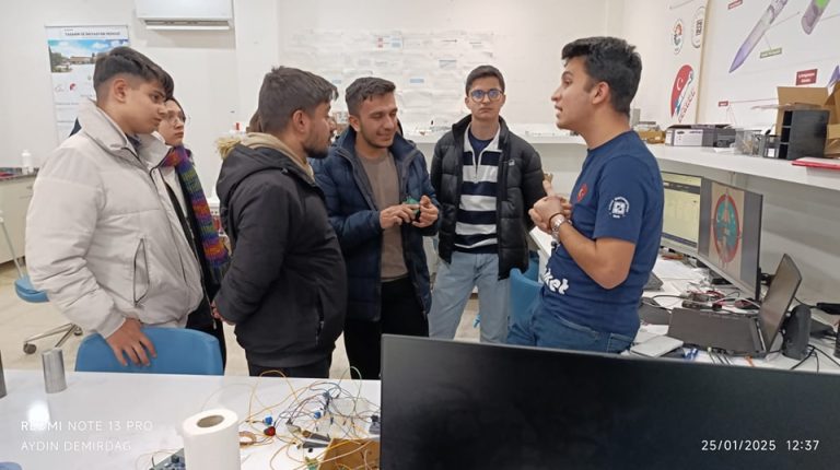 Astra Havacılık Kulübü TRoket Takımını Ziyaret Etti.