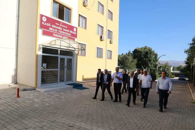 Elazığ Valisin Çetin Oktay Kaldırım OSB’de Endüstriyel Tasarım Merkezine Ziyaret Etti